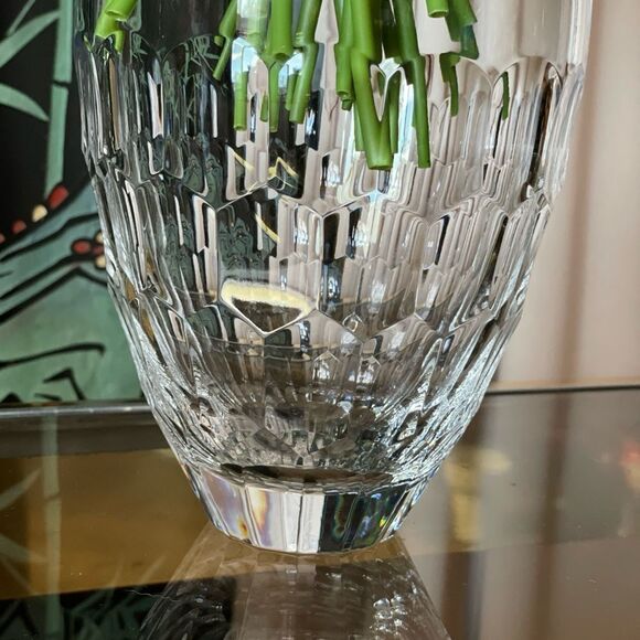 ♥️ WATERFORD
CRYSTAL MONIQUE LHUILLIER ATELIER
10.5" VASE, excellent condition. - Picture 4 of 9